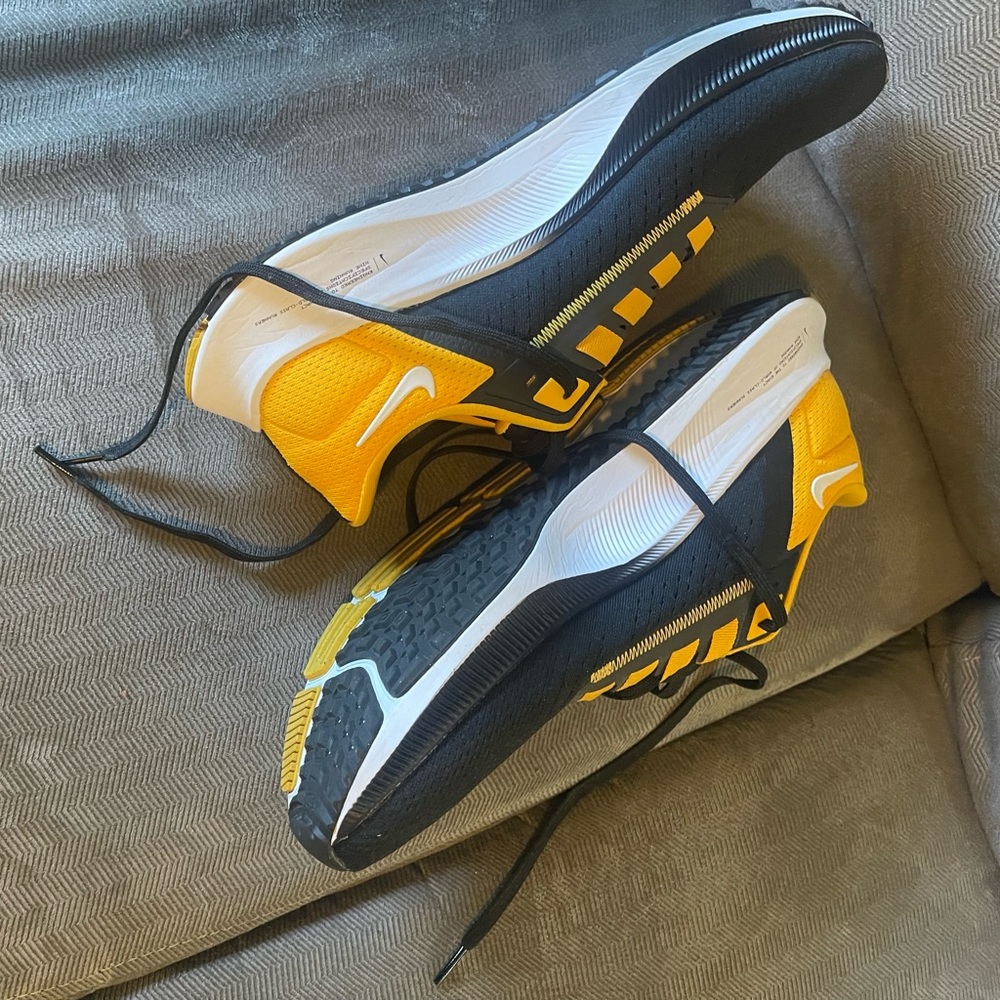 Men’s Mizzou Nike Air Zoom Pegasus size 10